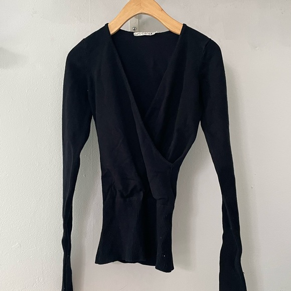 Black Wrap Top - Picture 3 of 4